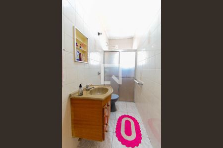 Casa à venda com 144m², 3 quartos e 6 vagasBanheiro 2