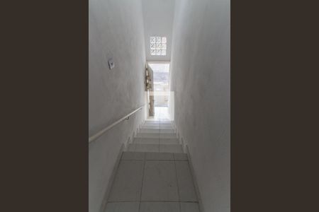 Casa para alugar com 50m², 2 quartos e sem vagaEscada