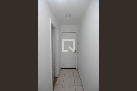 Corredor de kitnet/studio para alugar com 1 quarto, 36m² em Centro, Rio de Janeiro