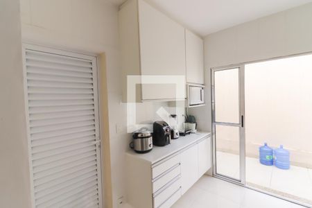 Casa à venda com 300m², 14 quartos e 2 vagasCoziha Geral