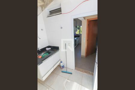 Casa à venda com 300m², 14 quartos e 2 vagasApt 1 - Lavanderia