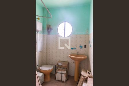 Casa à venda com 100m², 2 quartos e 2 vagas Casa à venda com 100m², 2 quartos e 2 vagasBanheiro 4