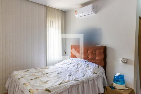 Casa à venda com 100m², 2 quartos e 2 vagas Casa à venda com 100m², 2 quartos e 2 vagasSuite