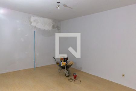 Casa à venda com 100m², 2 quartos e 2 vagas Casa à venda com 100m², 2 quartos e 2 vagasSala 3