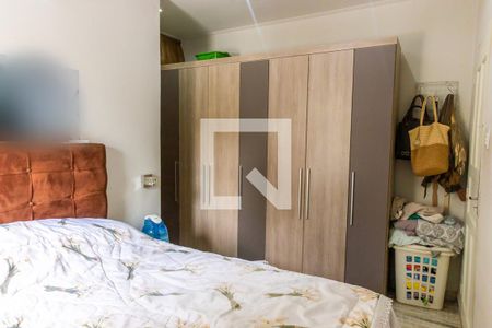 Casa à venda com 100m², 2 quartos e 2 vagas Casa à venda com 100m², 2 quartos e 2 vagasSuite