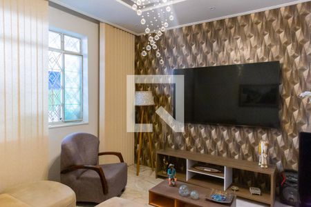 Sala de casa à venda com 2 quartos, 100m² em Irajá, Rio de Janeiro