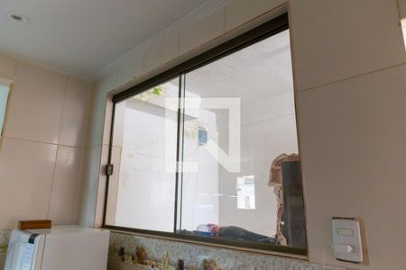 Casa à venda com 100m², 2 quartos e 2 vagas Casa à venda com 100m², 2 quartos e 2 vagasSala 2