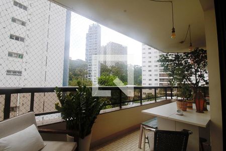 Apartamento à venda com 165m², 3 quartos e 3 vagas Apartamento à venda com 165m², 3 quartos e 3 vagasVaranda da Sala