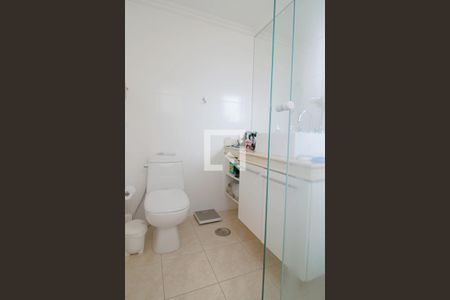 Apartamento à venda com 165m², 3 quartos e 3 vagas Apartamento à venda com 165m², 3 quartos e 3 vagasBanheiro da Suíte 1