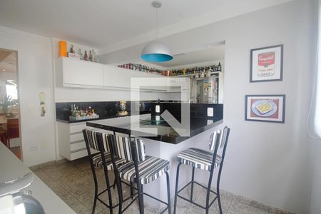 Apartamento à venda com 165m², 3 quartos e 3 vagas Apartamento à venda com 165m², 3 quartos e 3 vagasCozinha
