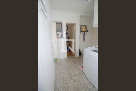 Apartamento à venda com 165m², 3 quartos e 3 vagas Apartamento à venda com 165m², 3 quartos e 3 vagasÁrea de Serviço