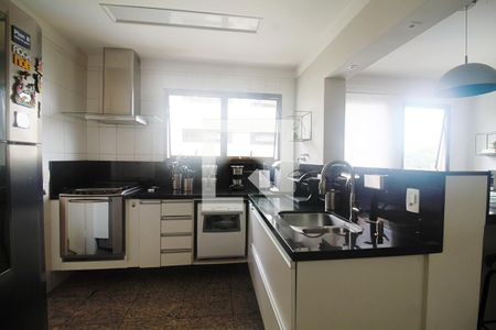 Apartamento à venda com 165m², 3 quartos e 3 vagas Apartamento à venda com 165m², 3 quartos e 3 vagasCozinha