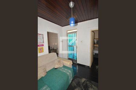 Sala de Estar de casa à venda com 3 quartos, 80m² em Cordovil, Rio de Janeiro