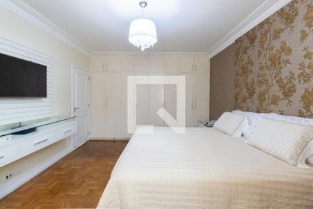 Casa à venda com 580m², 5 quartos e 6 vagasSuíte 1