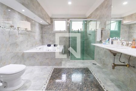 Casa à venda com 580m², 5 quartos e 6 vagasBanheiro