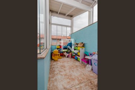 Casa à venda com 210m², 3 quartos e 2 vagasQuarto 2 - Varanda