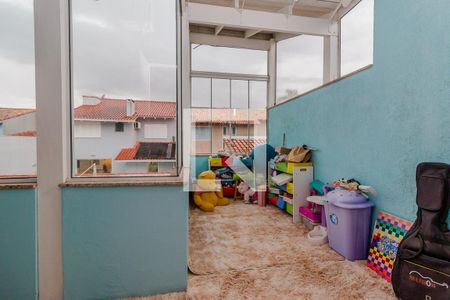 Casa à venda com 210m², 3 quartos e 2 vagasQuarto 2 - Varanda