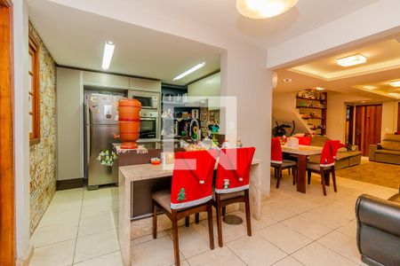 Casa à venda com 210m², 3 quartos e 2 vagasCozinha