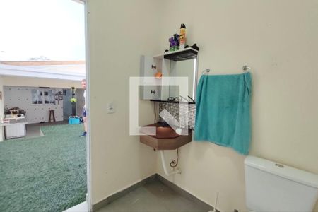 Casa à venda com 150m², 3 quartos e 5 vagas Casa à venda com 150m², 3 quartos e 5 vagasLavabo