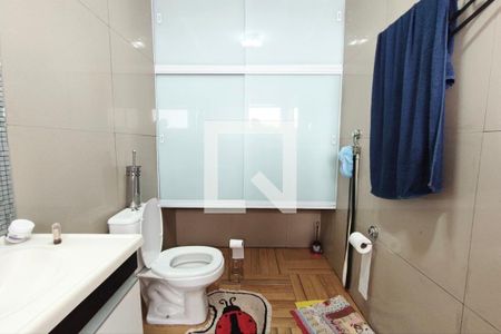 Casa à venda com 150m², 3 quartos e 5 vagas Casa à venda com 150m², 3 quartos e 5 vagasBanheiro suíte