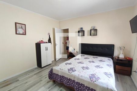 Casa à venda com 150m², 3 quartos e 5 vagas Casa à venda com 150m², 3 quartos e 5 vagasQuarto suíte