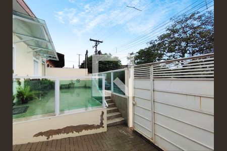 Casa à venda com 150m², 3 quartos e 5 vagas Casa à venda com 150m², 3 quartos e 5 vagasQuintal