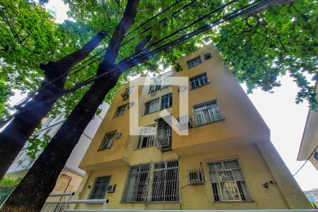 Apartamento à venda com 60m², 2 quartos e 1 vagaFachada