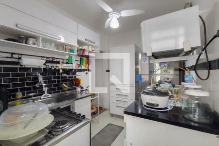 Apartamento à venda com 70m², 2 quartos e sem vagaCozinha