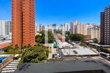 Vista de apartamento à venda com 1 quarto, 50m² em Moema, São Paulo