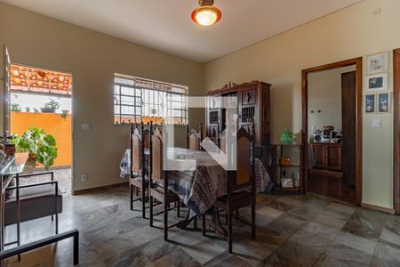 Sala 1 de casa à venda com 4 quartos, 360m² em Maria Goretti, Belo Horizonte