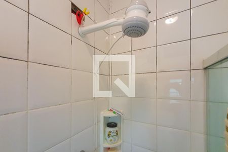 Casa à venda com 320m², 4 quartos e 3 vagas Casa à venda com 320m², 4 quartos e 3 vagasBanheiro de Serviço