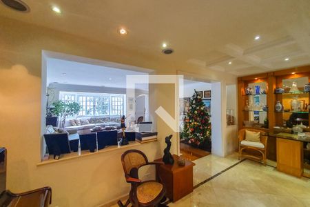 Sala de casa à venda com 4 quartos, 320m² em Jardim Nossa Senhora Aparecida, São Paulo