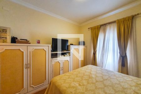 Casa à venda com 320m², 4 quartos e 3 vagas Casa à venda com 320m², 4 quartos e 3 vagasQuarto 1 - suite