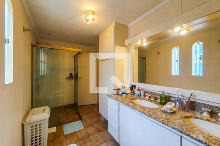 Casa à venda com 320m², 4 quartos e 3 vagas Casa à venda com 320m², 4 quartos e 3 vagasQuarto 1 - suite