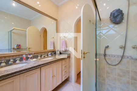 Casa à venda com 320m², 4 quartos e 3 vagas Casa à venda com 320m², 4 quartos e 3 vagasQuarto 2 - suite