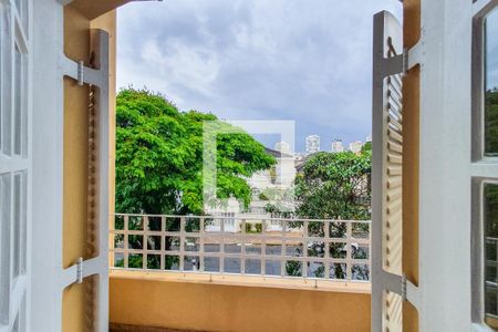 Casa à venda com 320m², 4 quartos e 3 vagas Casa à venda com 320m², 4 quartos e 3 vagasQuarto 2 - suite