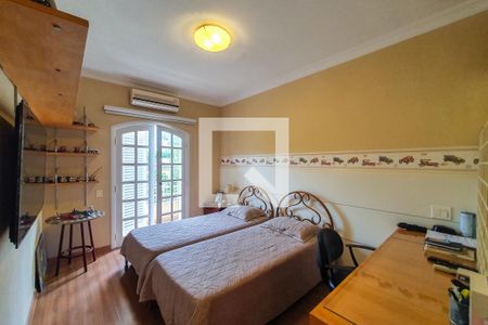 Casa à venda com 320m², 4 quartos e 3 vagas Casa à venda com 320m², 4 quartos e 3 vagasQuarto 3 - suite