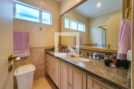 Casa à venda com 320m², 4 quartos e 3 vagas Casa à venda com 320m², 4 quartos e 3 vagasQuarto 2 - suite