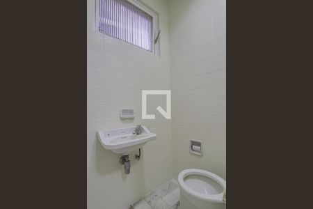 Apartamento à venda com 170m², 4 quartos e 3 vagasBanheiro de Serviço 