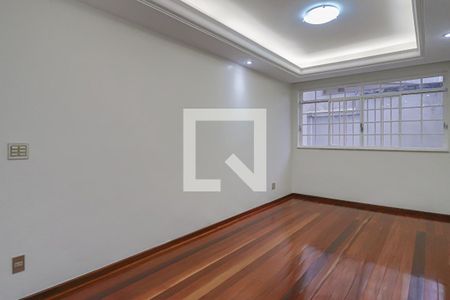 Sala de Estar  de apartamento para alugar com 4 quartos, 170m² em Centro, Belo Horizonte