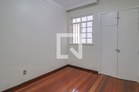 Apartamento à venda com 170m², 4 quartos e 3 vagasQuarto 2