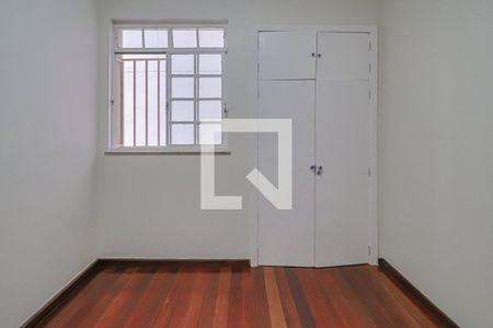 Apartamento à venda com 170m², 4 quartos e 3 vagasQuarto 2