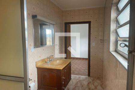 Casa para alugar com 130m², 3 quartos e 1 vagaBanheiro