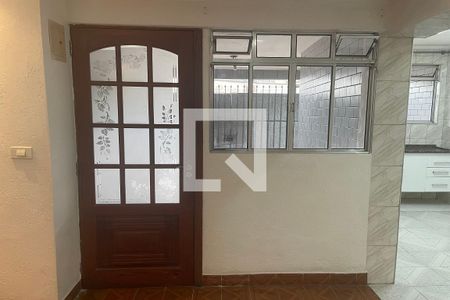 Sala de casa para alugar com 3 quartos, 130m² em Vila Antonieta, São Paulo