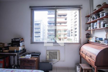 Quarto/Suíte 2 de apartamento à venda com 3 quartos, 112m² em Jardim Botânico, Rio de Janeiro