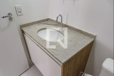 Apartamento para alugar com 32m², 1 quarto e sem vaga Apartamento para alugar com 32m², 1 quarto e sem vagaBanheiro da suíte