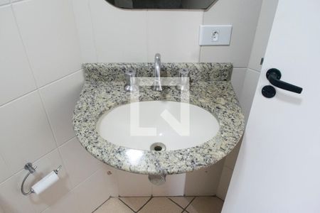 Apartamento para alugar com 56m², 3 quartos e 1 vaga Apartamento para alugar com 56m², 3 quartos e 1 vagaBanheiro