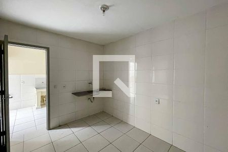 Cozinha de casa para alugar com 1 quarto, 40m² em Vila Amélia, São Paulo