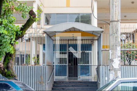 Apartamento para alugar com 62m², 2 quartos e sem vagaFachada