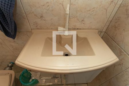 Casa à venda com 240m², 3 quartos e 2 vagasBanheiro social